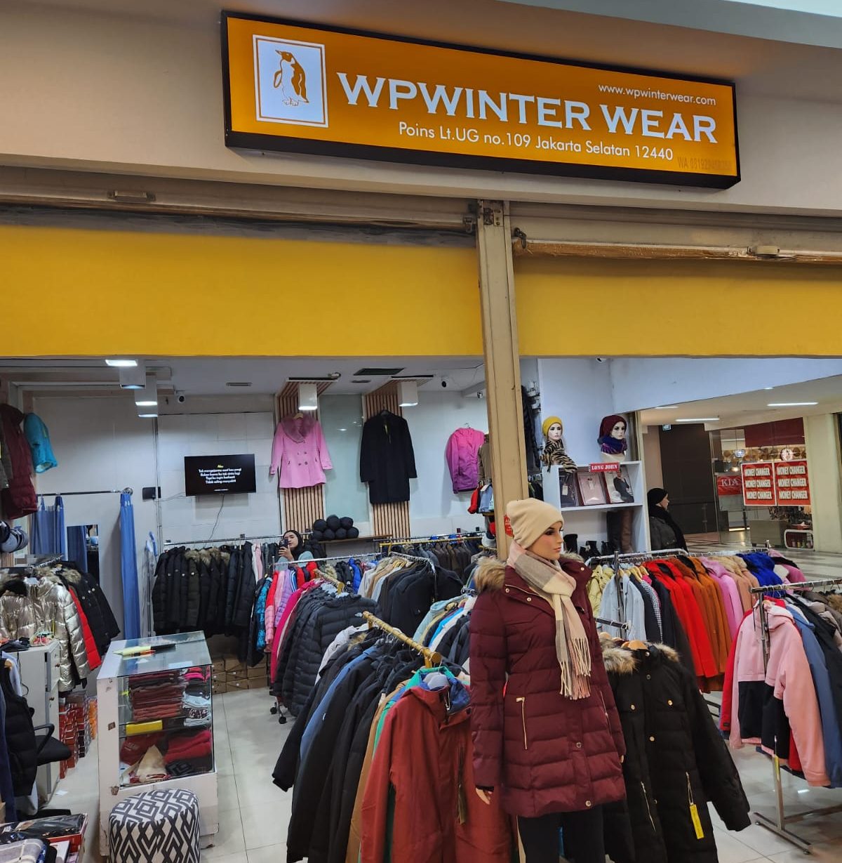 toko perlengkapan musim dingin/winter
